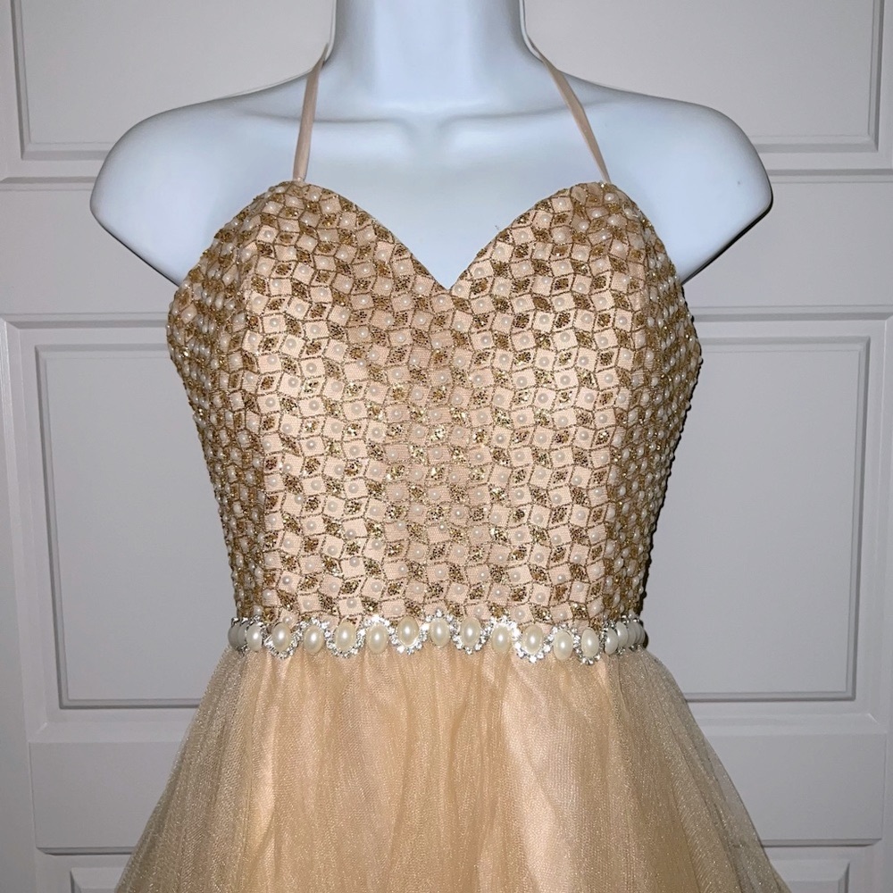Blush Homecoming Prom by Alexia Gold Champagne Ivory Crystals Pearls Dress 8 🤩